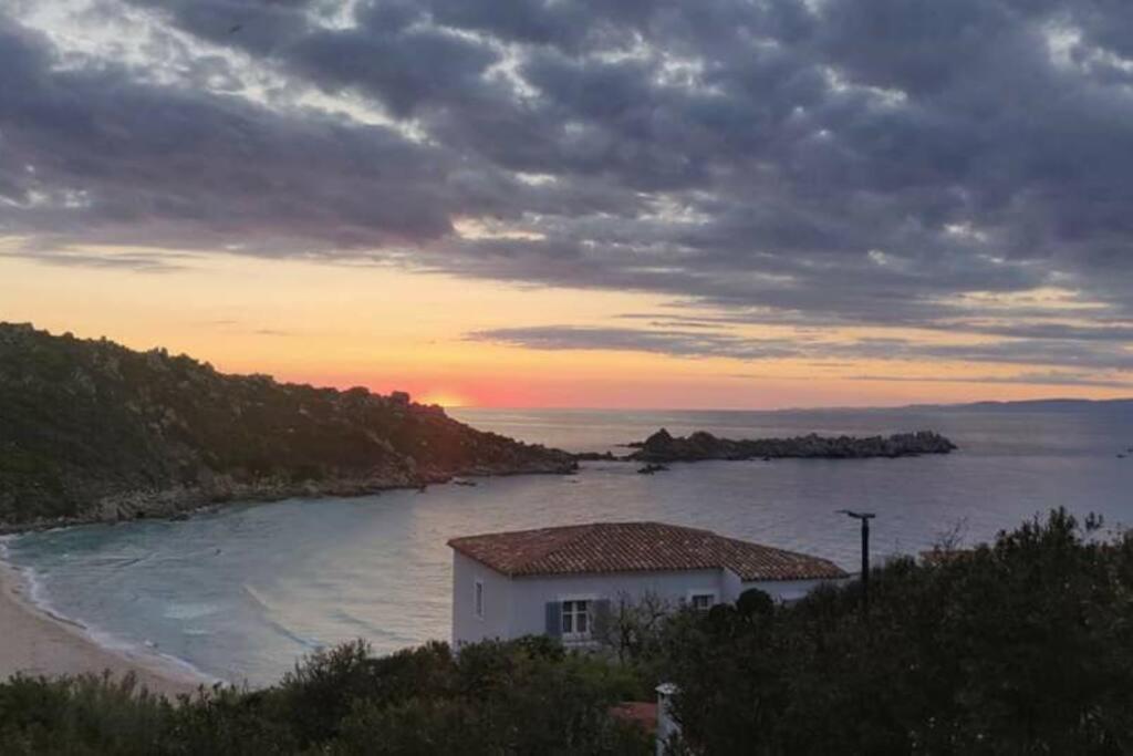 Case Vacanze A Santa Teresa Di Gallura 外观 照片