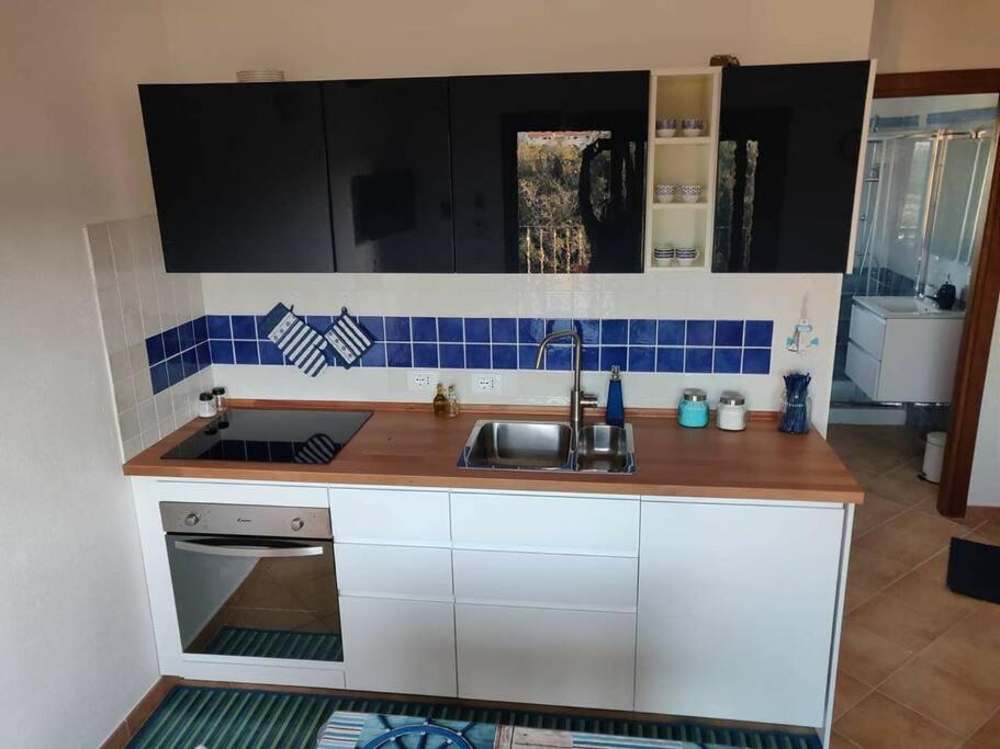 Case Vacanze A Santa Teresa Di Gallura 外观 照片